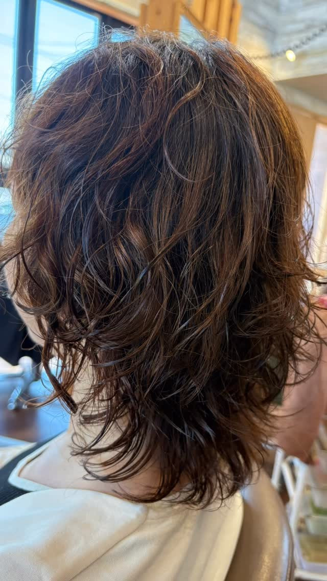 パーマで朝のお手入れを楽に！！ボリュームも出したい！！そんな