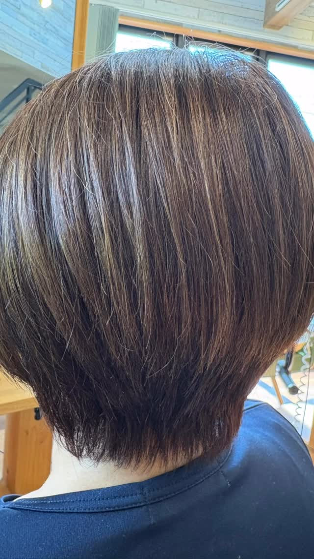 ショートカット！今回は襟足の部分や耳の後ろをスッキリカットし