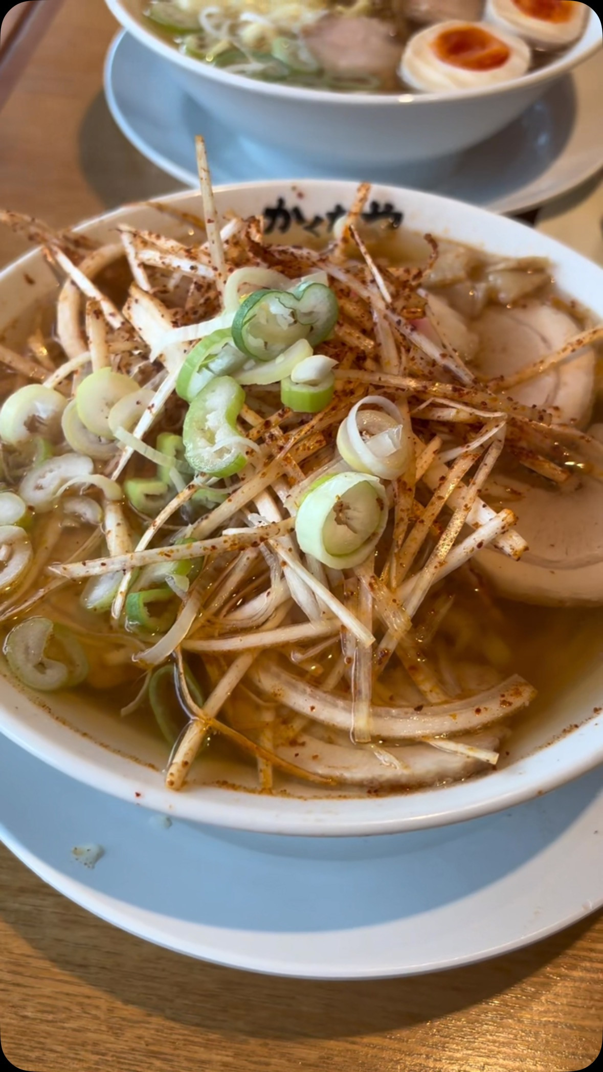 この間のお昼は久しぶりに「かくだや」でラーメンを楽しんできま
