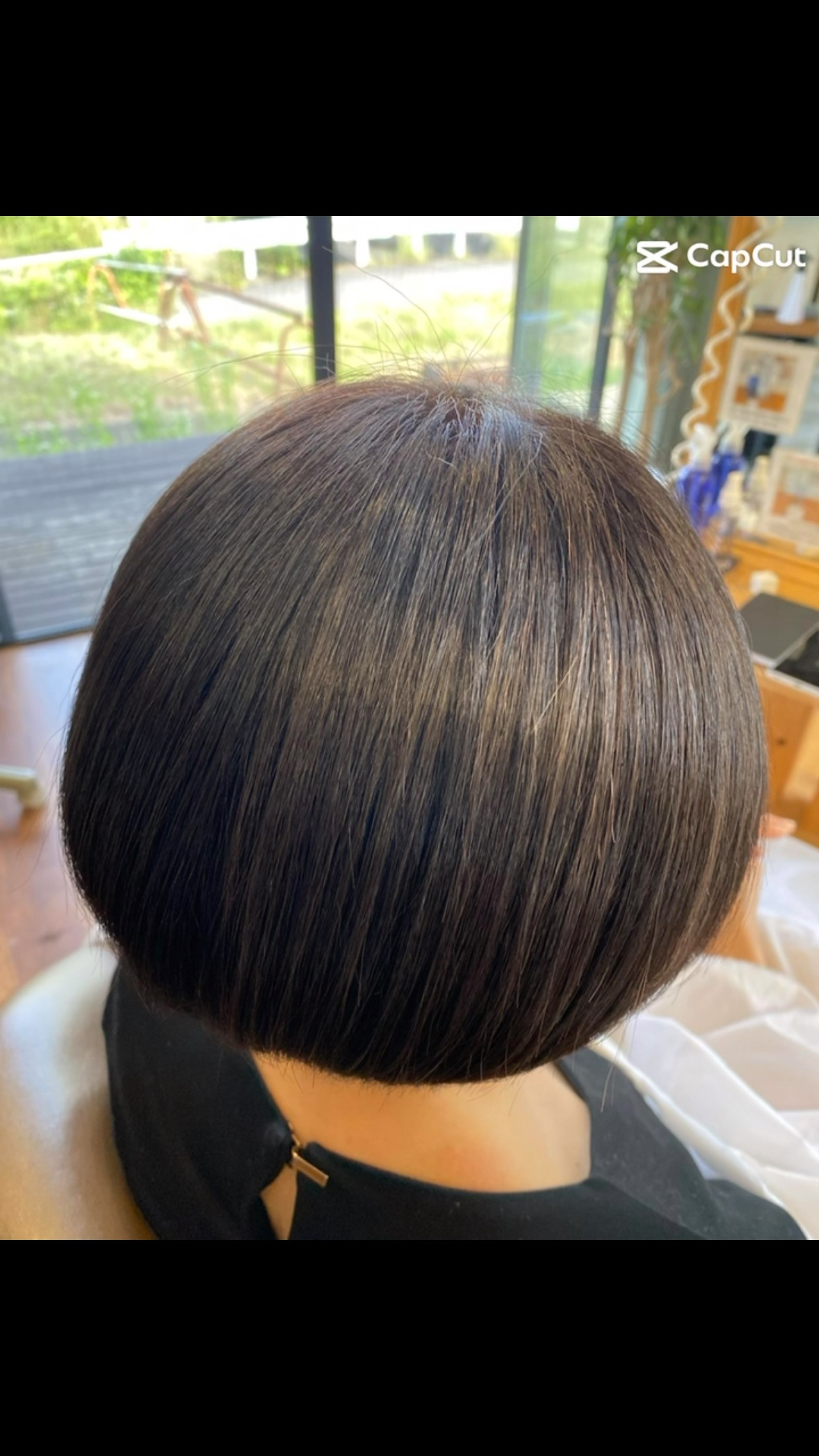 ボブシリーズのヘアスタイルは、シンプルでありながら非常に魅力