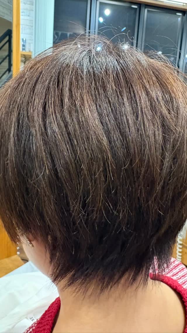 レザーでショートカットヘアを作ってみました✋