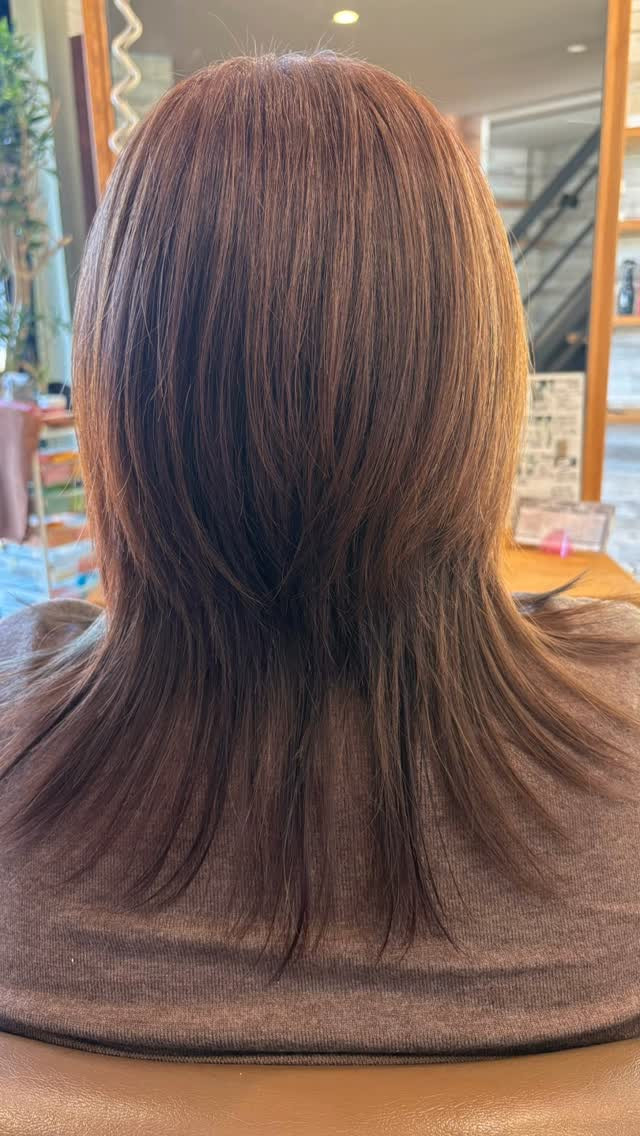 ウルフヘア！最近、ウフルカットが人気で良くカットしてます