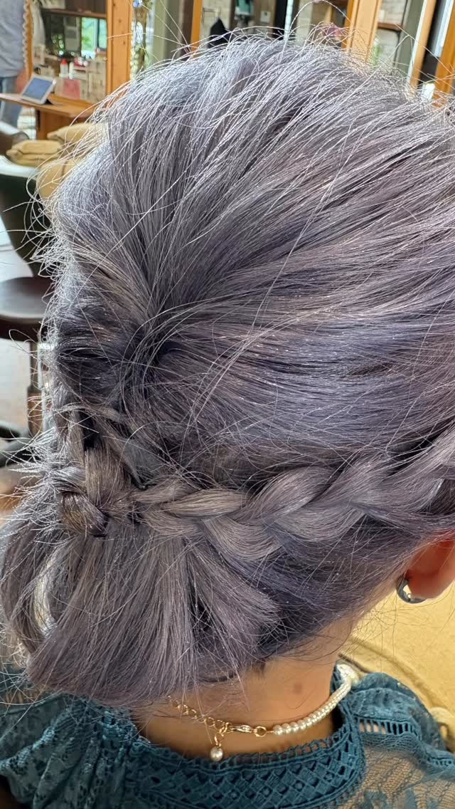 結婚式のお呼ばれでヘアセットに来店されたお客様です